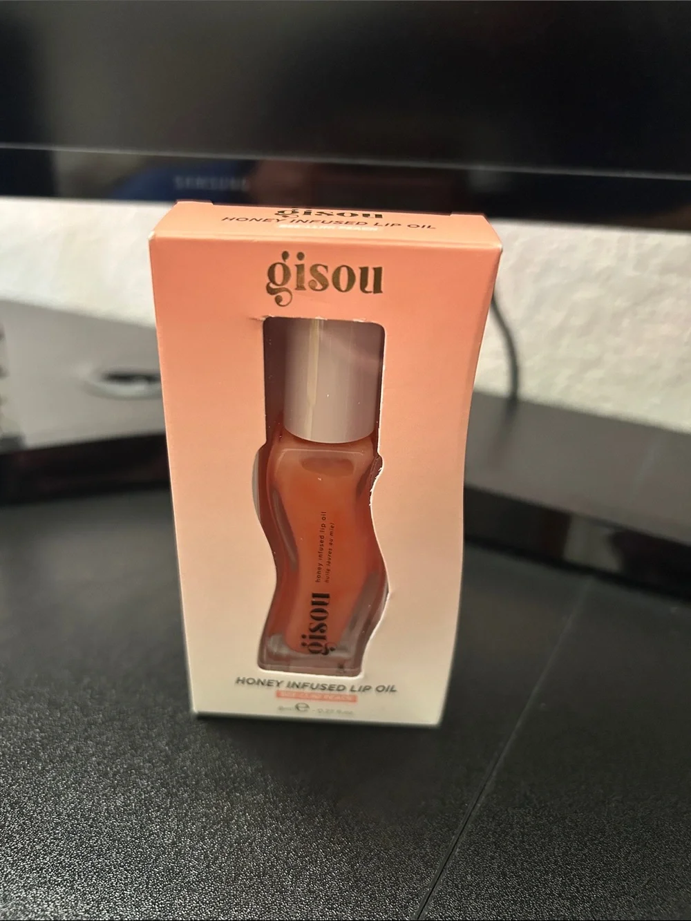 Gisou Honey-Infused Lip Oil - Bee-llini peach